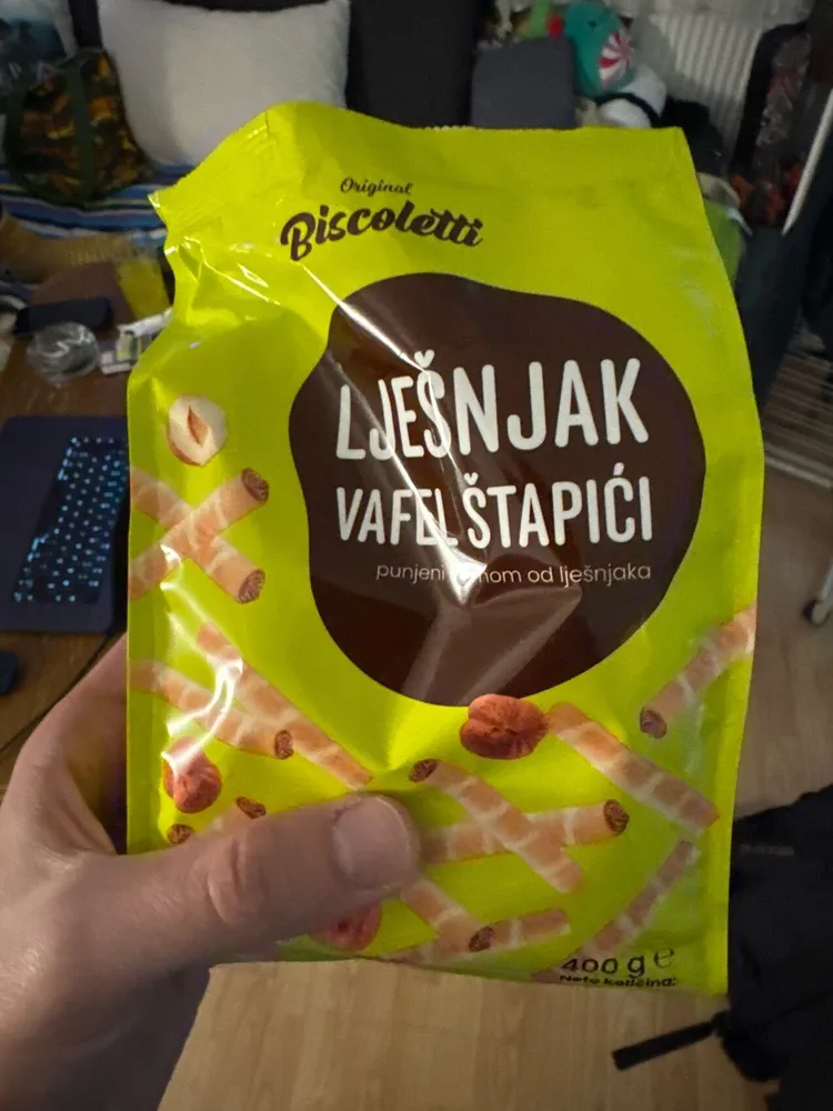 Lješnjak Vafel Štapići
