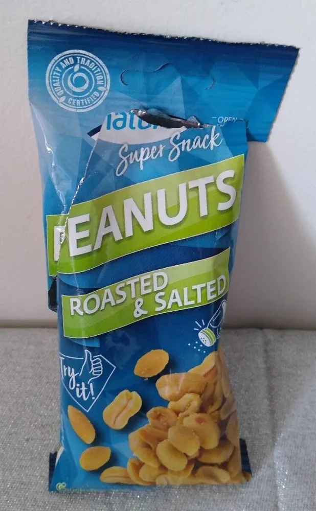 Peanuts roasted and salted