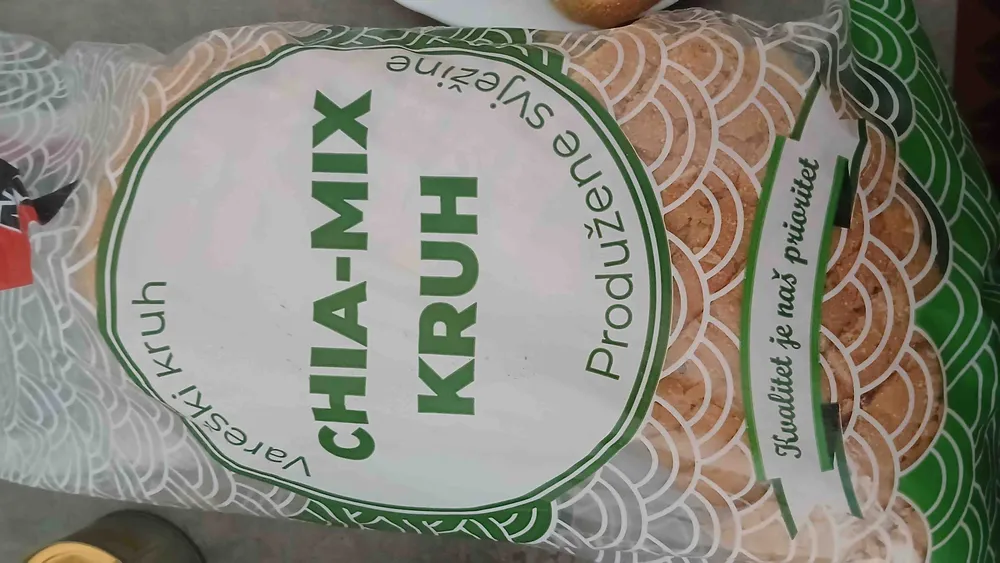 Chia mix kruh, 1 kriška