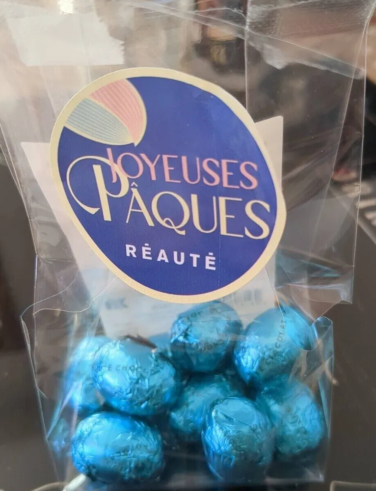 Oeufs fourré feuilleté noir