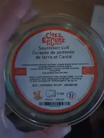Saucisson Cuit, écrasé de pommes de terre et Cantal
