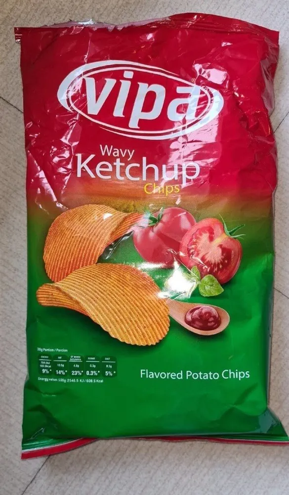 Wavy ketchup chips
