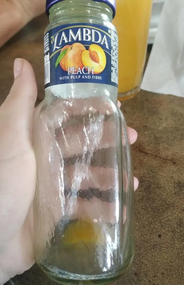 Peach with pulp and fibre
