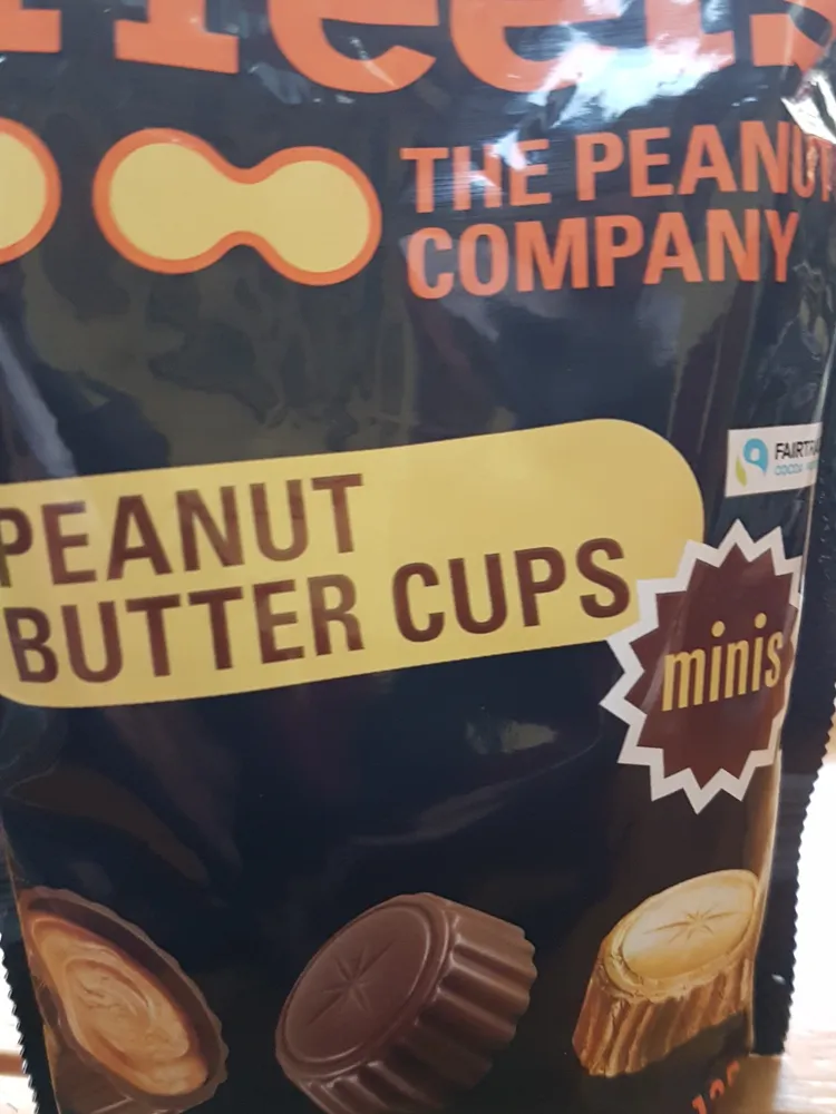 Treets peanut butter cups mini