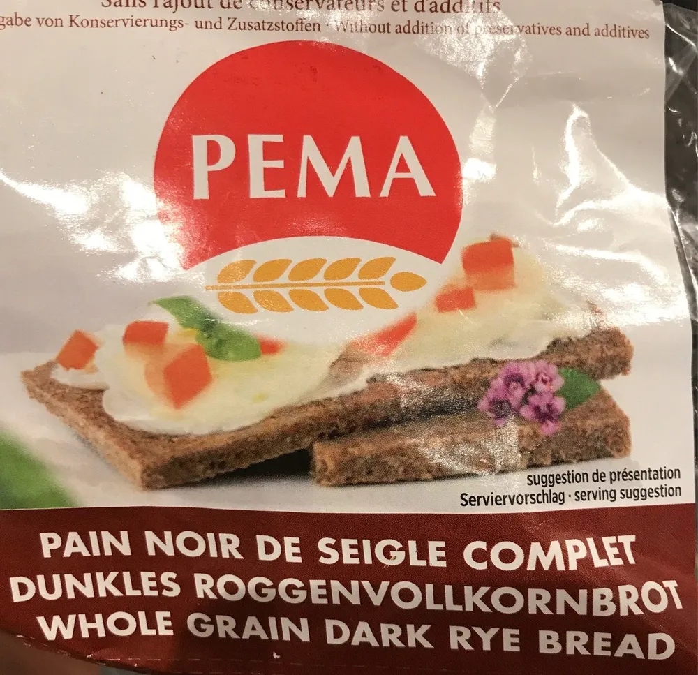 Pain noir de seigle complet
