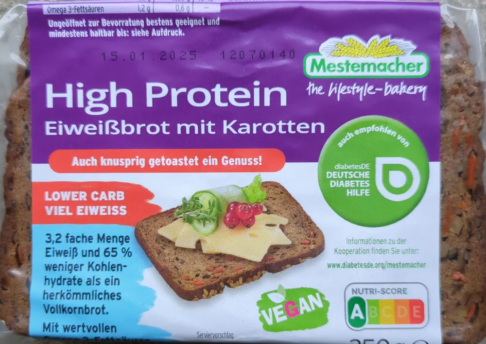 Eiweißbrot mit Karotten