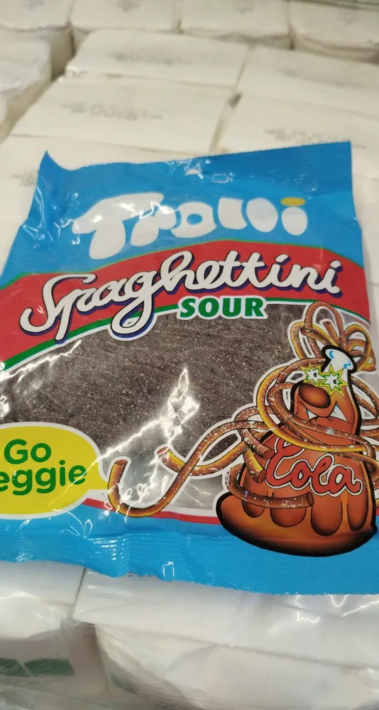Trolli spaghetti Coca