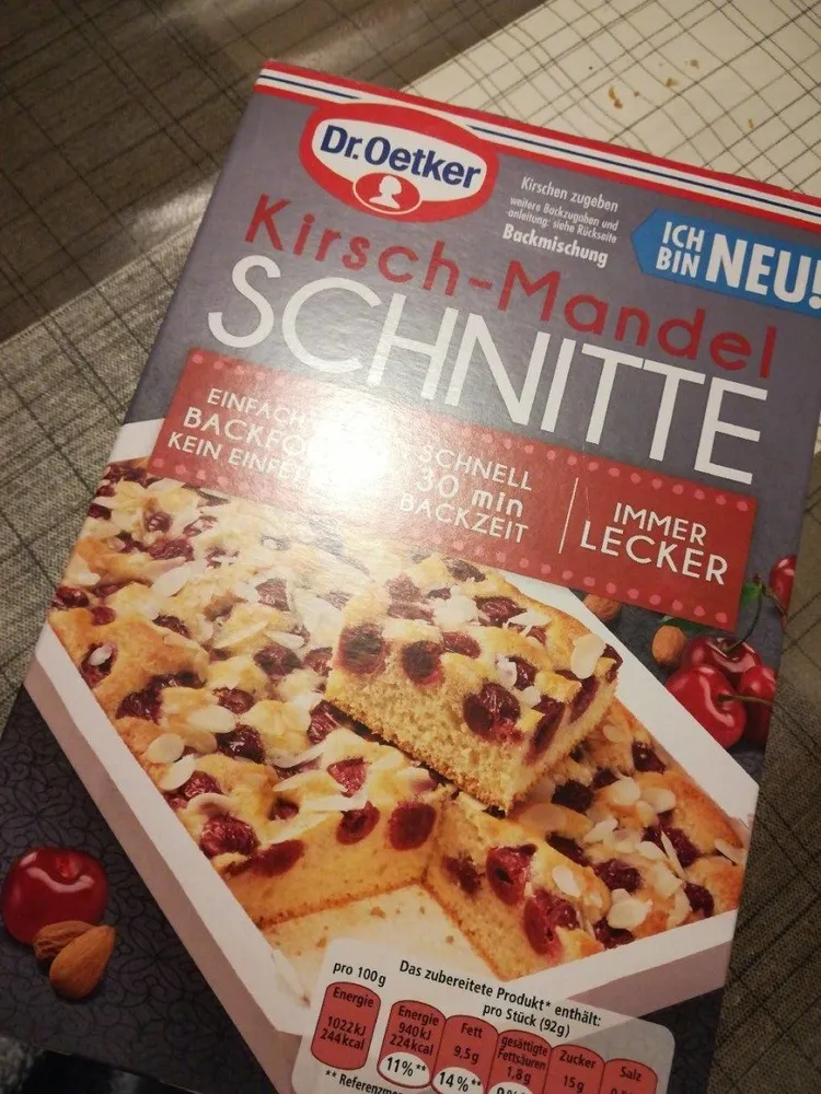 Kirsch-Mandel Schnitte