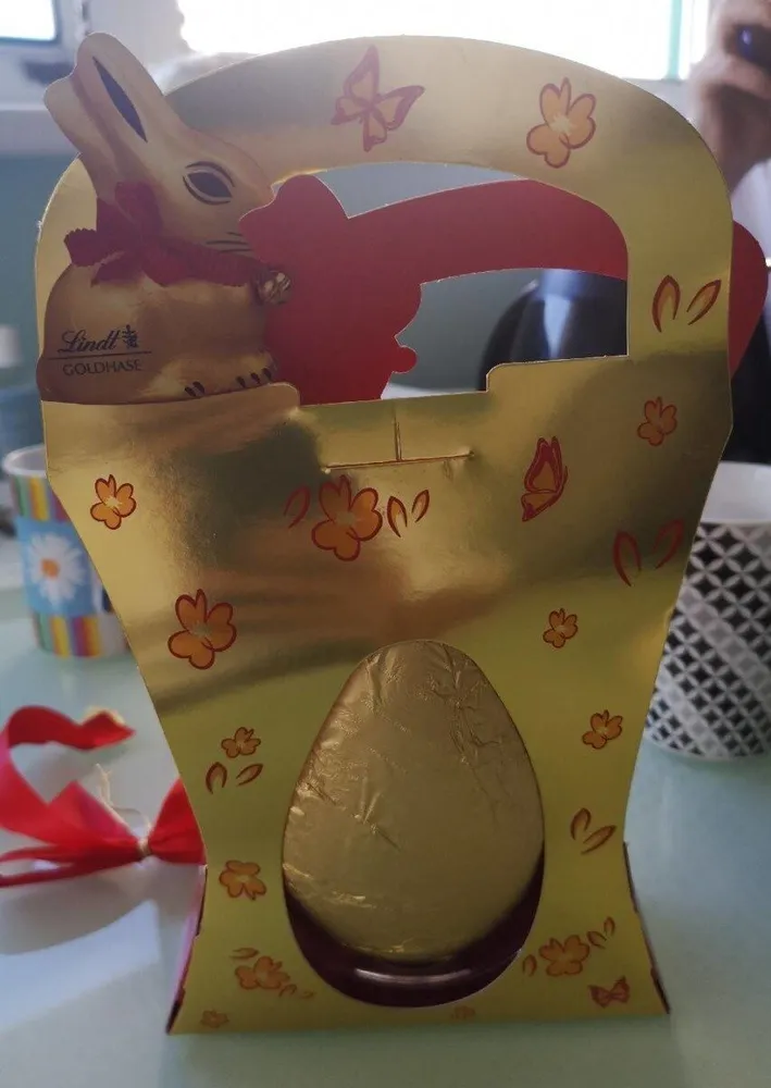 Lapin doré et l'oeuf