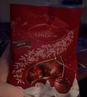 Lindor chocolate