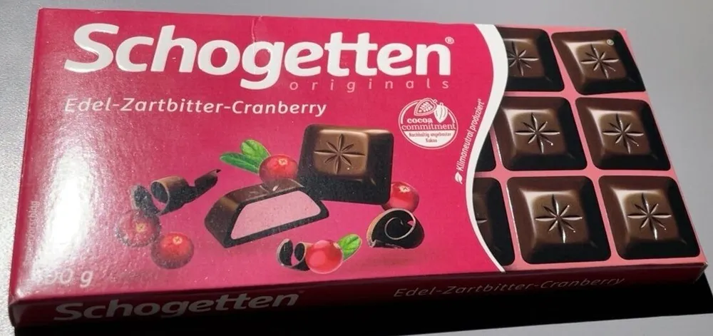 Edel-Zartbitterschokolade mit Cranberryfüllung