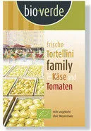 Frische Tortellini mit Käse und Tomaten