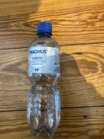 MAGNUS Classic Natürliches Mineralwasser mit Kohlensäure versetzt