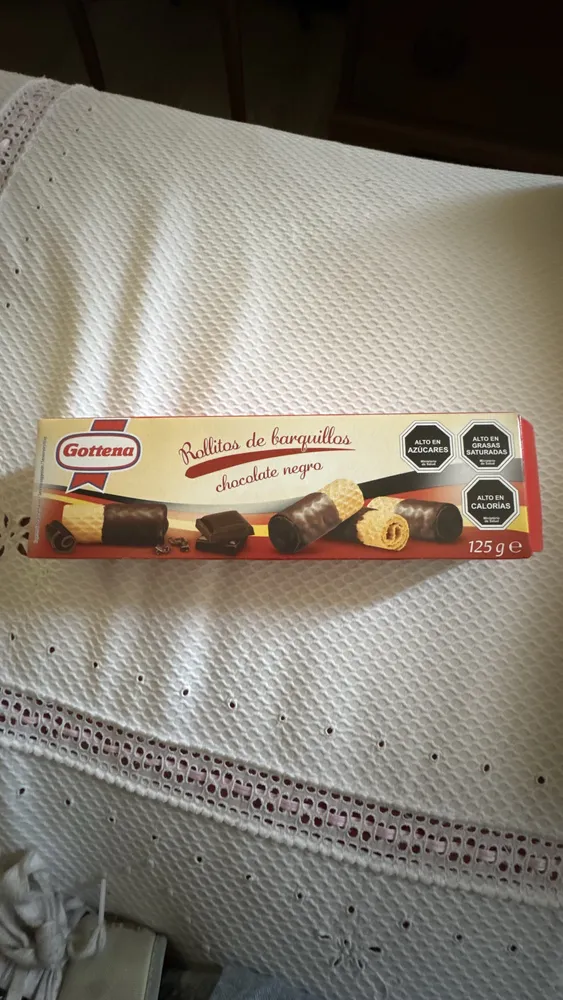 Rollitos de barquillos chocolate negro