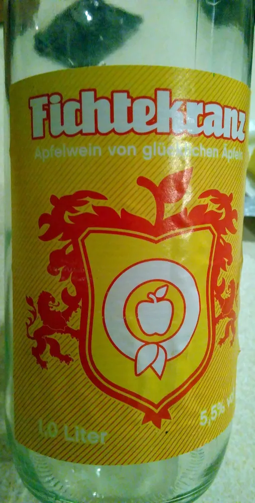 Apfelwein von glücklichen Äpfeln