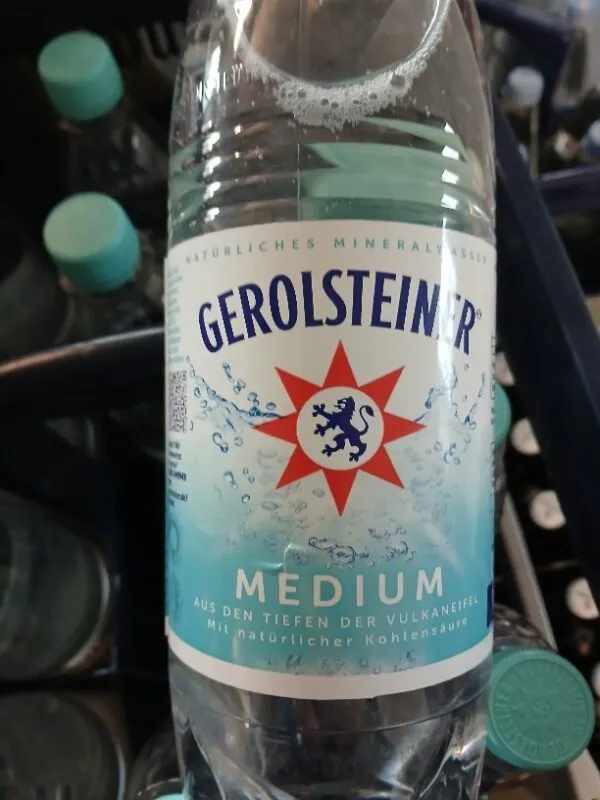 Gerolsteiner Wasser Medium Kiste Medium mit wenig Kohlensäure (türkis) 12x1l 0.50€ ( Angebot ) 5.99€ + Pfand 3.30€