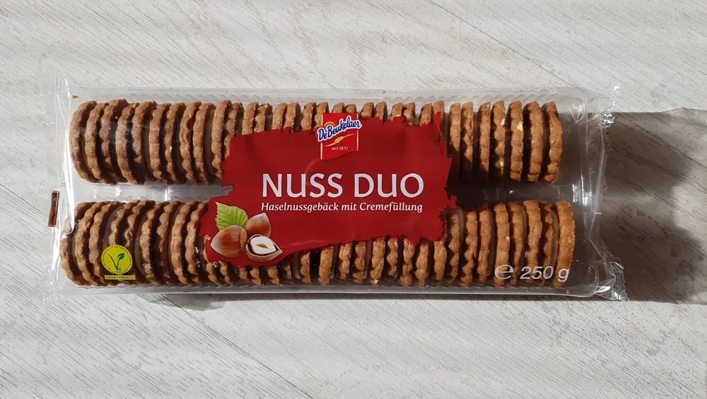 NUSS DUO Haselnussgebäck mit Cremefüllung