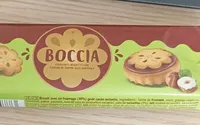 Croccanti biscotti con ripieno nocciola