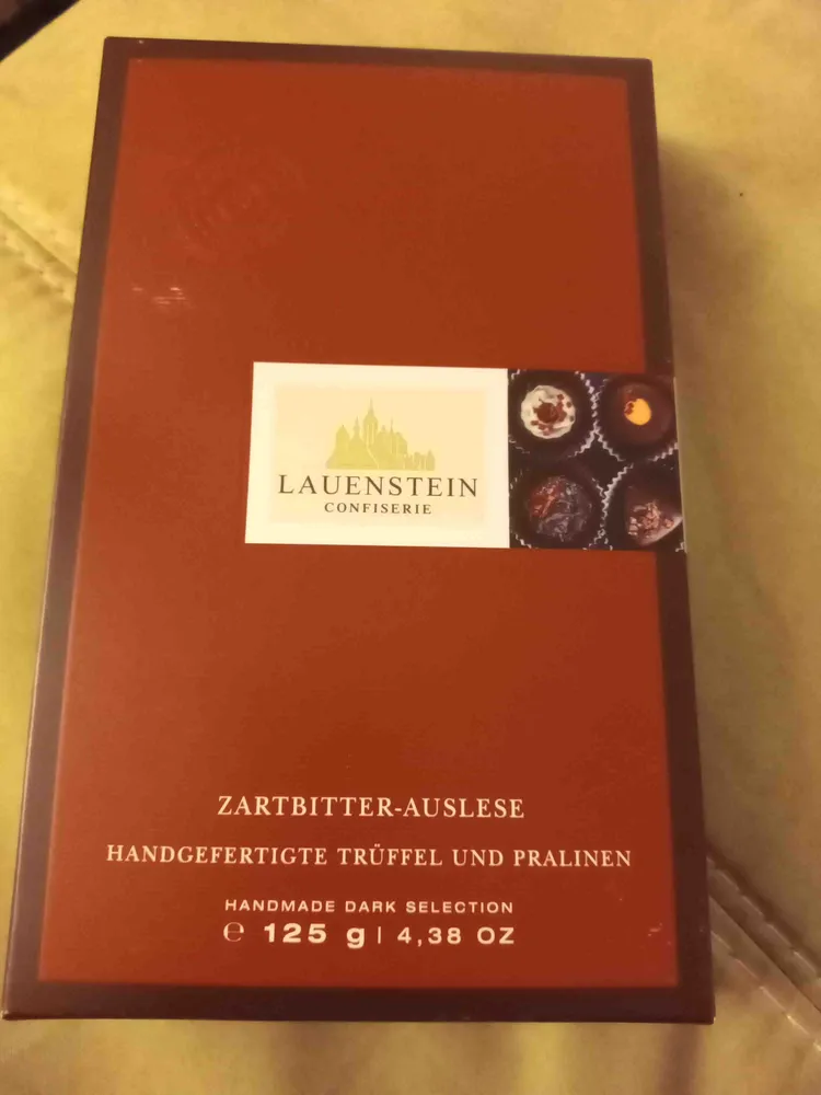 Zartbitter Auslese Trüffel und Pralinen