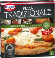 Mozzarella pizza con queso mozzarella tomate cherry y pesto
