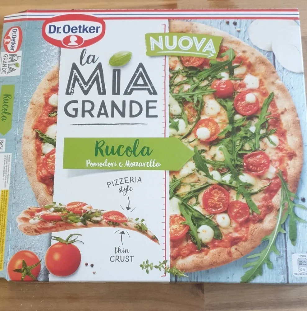 Pizza Rucola Pomodori e Mozzarella