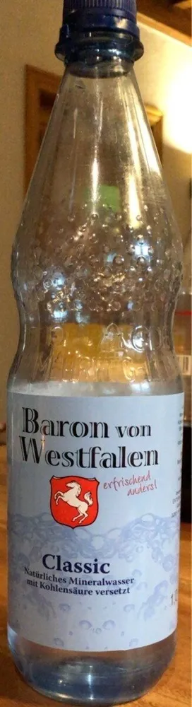 Natürliches Mineralwasser mit Kohlensäure versetzt (Classic)