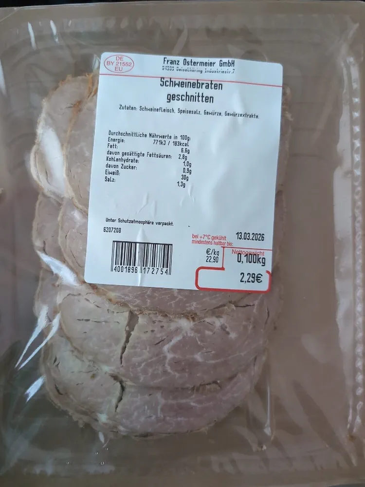 Schweinebraten geschnitten