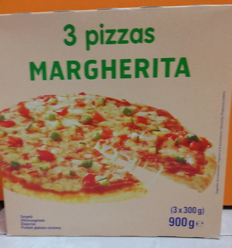 3 pizzas margherita