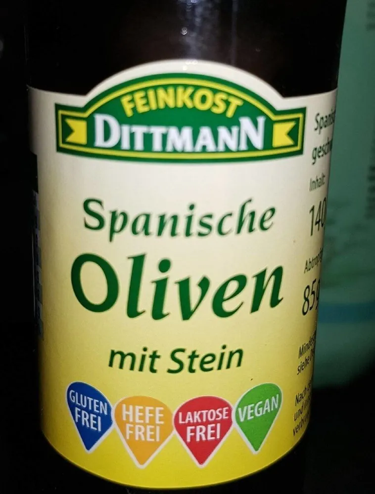 Spanische Oliven mit Stein