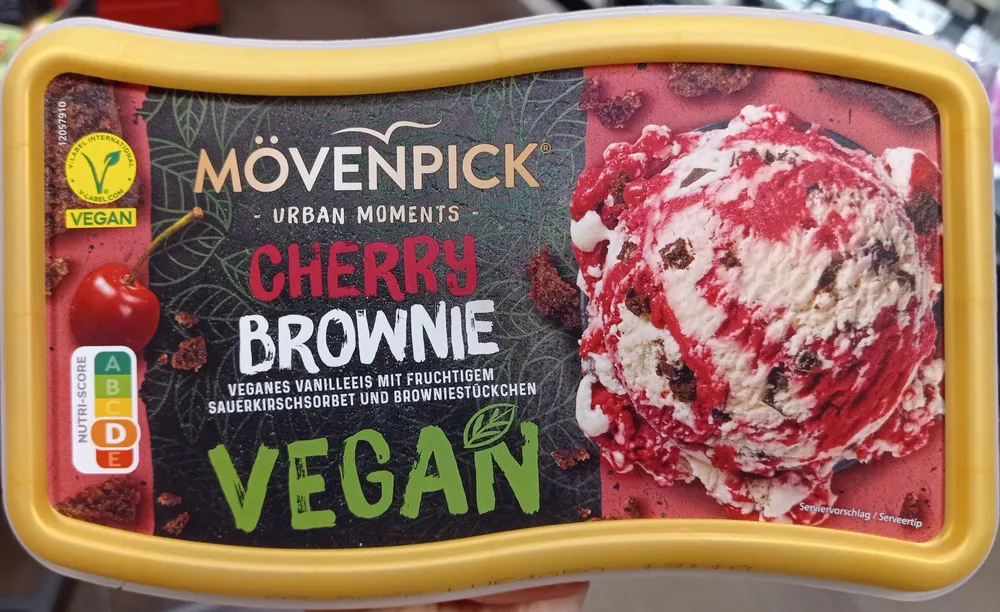 Cherry brownie vegan