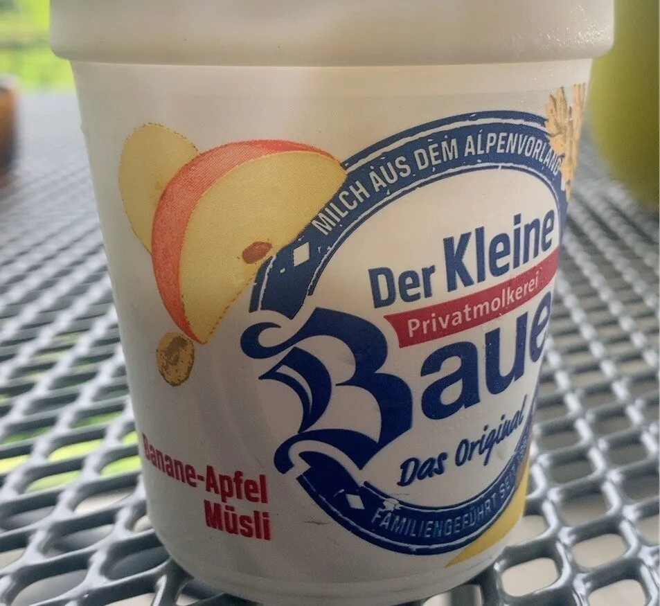 Banane Apfel Müsli