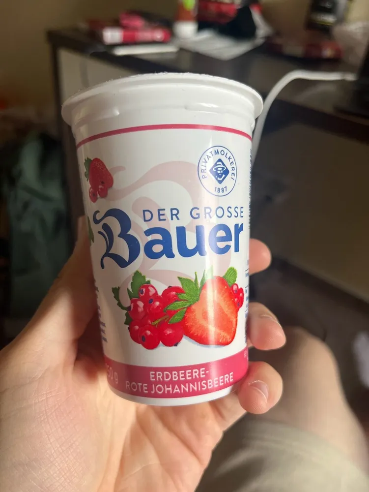 Der Große Bauer Erdbeere-Johannisbeere