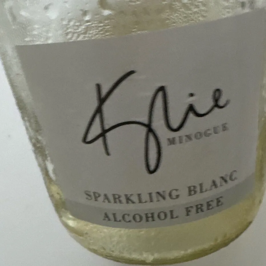Kylie Sparkling Blanc Alcohol Free