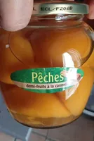 Pêches demi-fruits à la cannelle