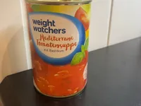 Mediterrane Tomatensuppe mit Basilikum