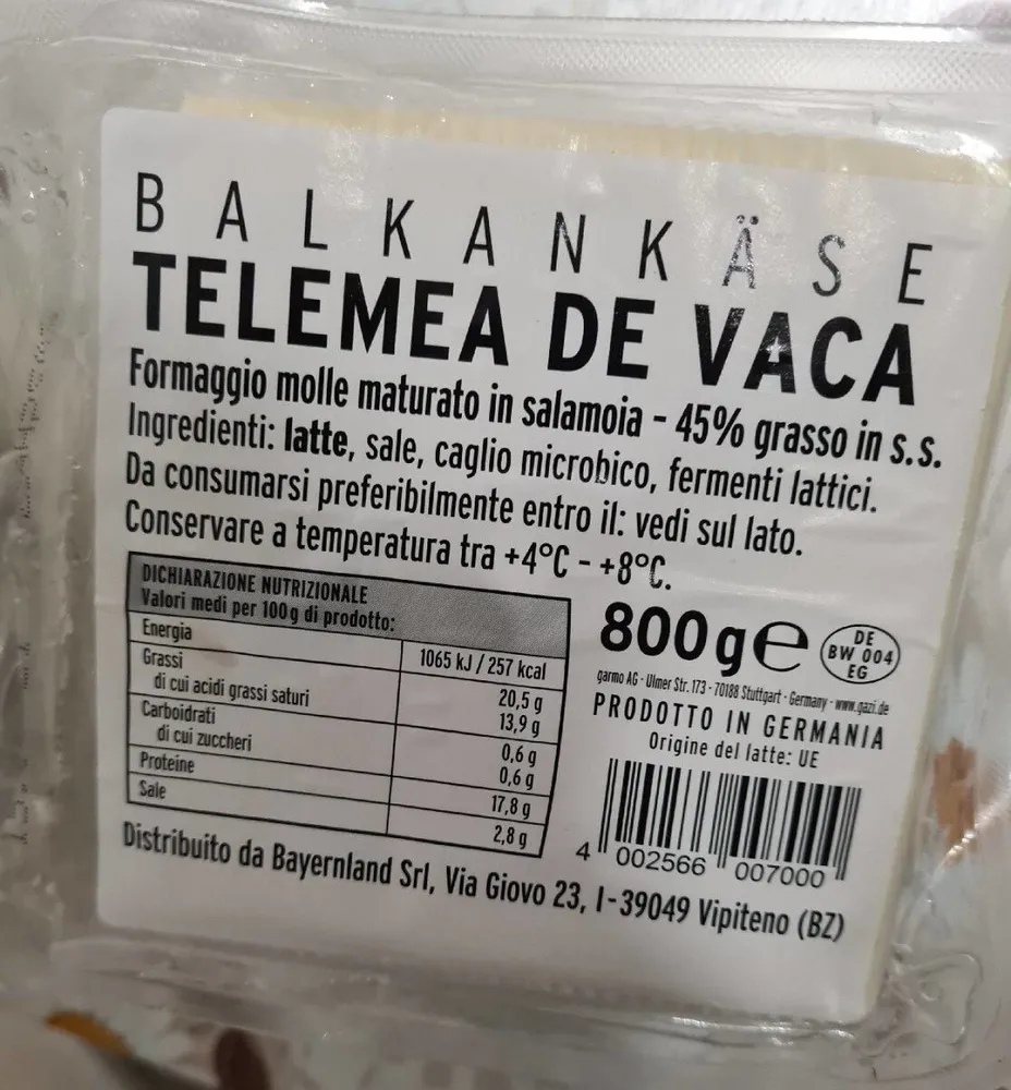 Formaggio molle maturato in salamoia