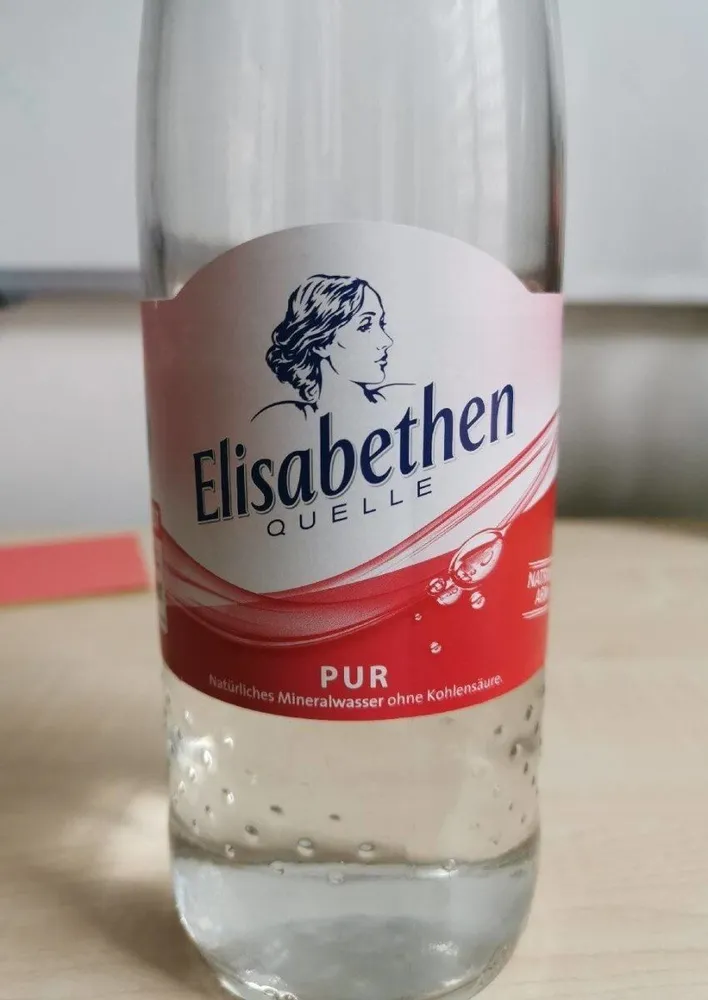 Mineralwasser, still