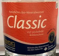 Natürliches Bio-Mineralwasser