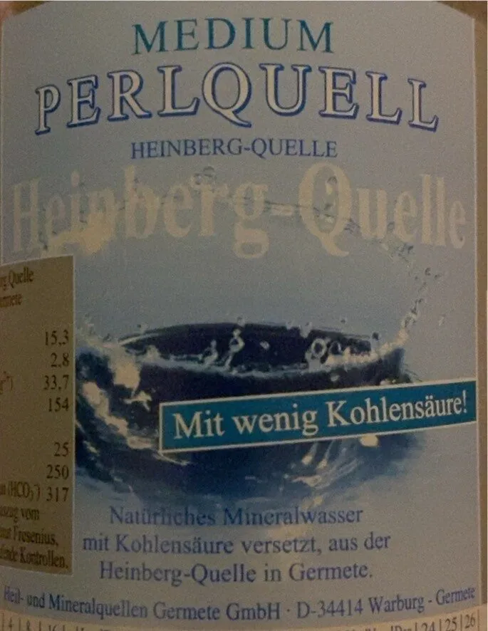 Natürliches Mineralwasser