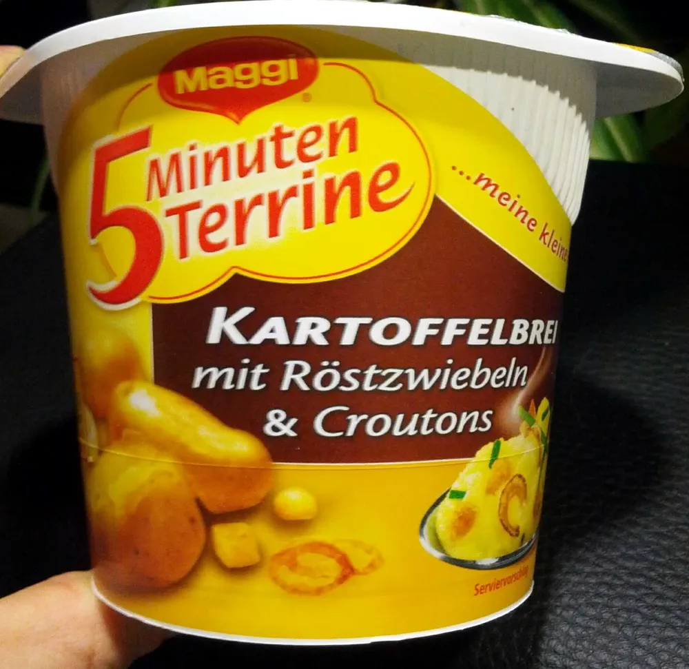 Kartoffelbrei mit Röstzwiebeln & Croutons