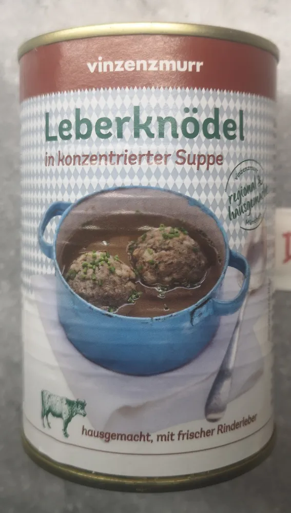 Leberknödel in konzentrierter Suppe