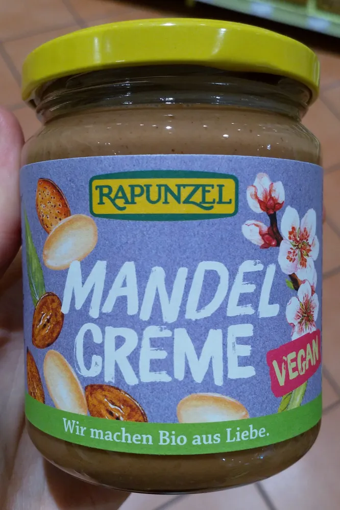 Mandel Creme