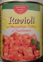 Ravioli mit fleischhaltiger Füllung in Tomatensauce