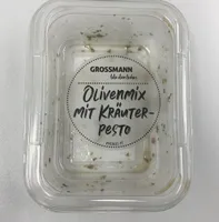 Oliven mit Kräuterpesto
