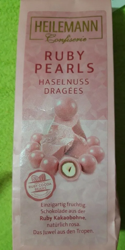 Ruby Pearls Haselnuss Dragées