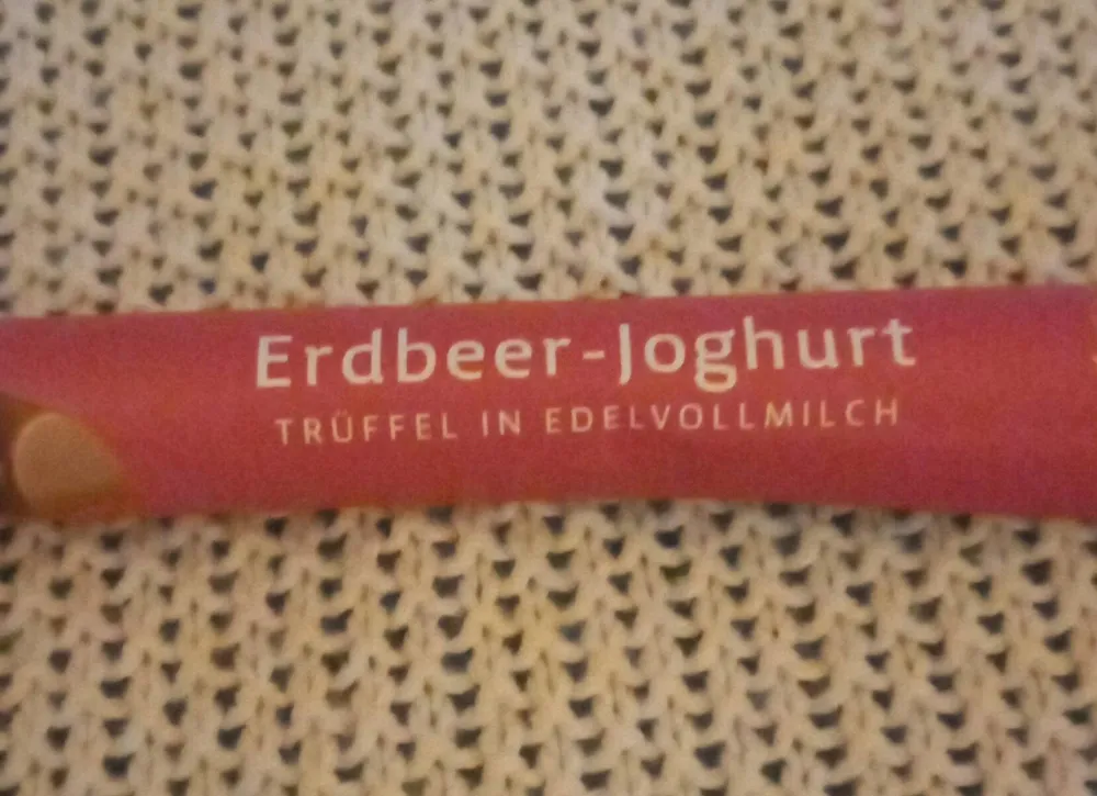 Erdbeere joghurt Trüffel in edelvollmilch