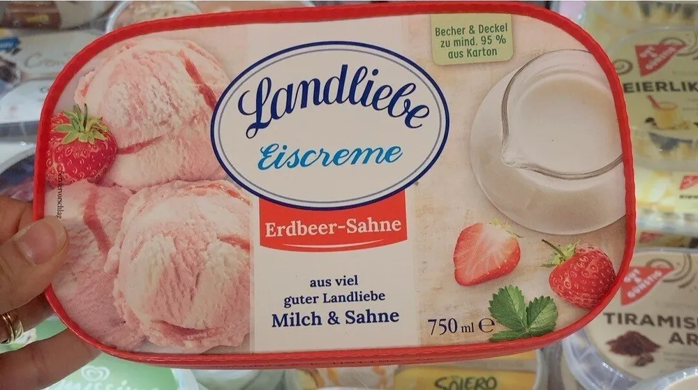 Erdbeereis