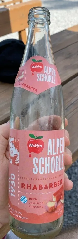 Wolfra, Rhabarber Schorle
