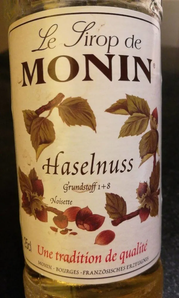Haselnuss Sirup