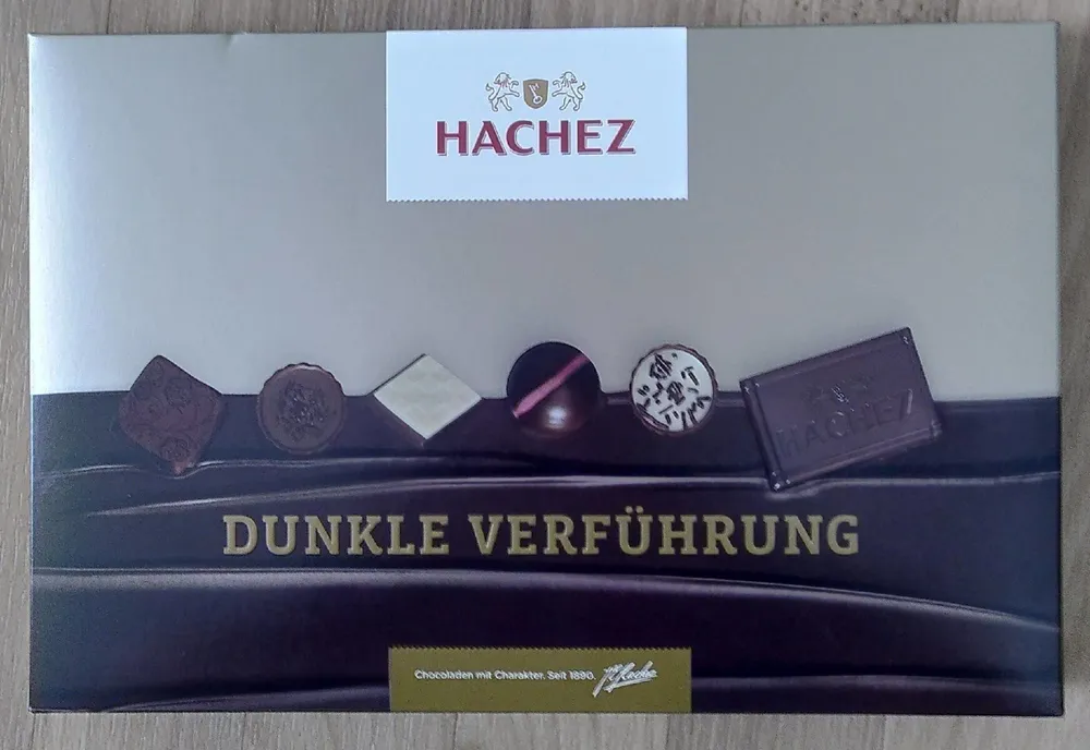 Dunkle Verführung - Confiserie-Pralinés & Chocoladen